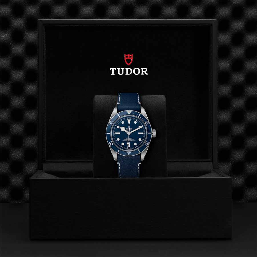 TUDOR M79030B-0002 presentation box